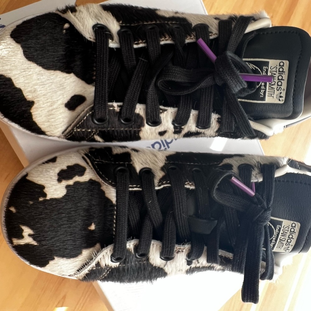 SZ 6.5Y Stan Smith Pony Hair